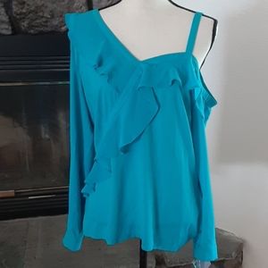 NWT INC blouse
